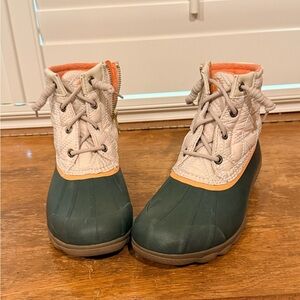Sperry Duck Boots Womens Size 6 Quilted Waterproof Winter Boots Cozy Lined